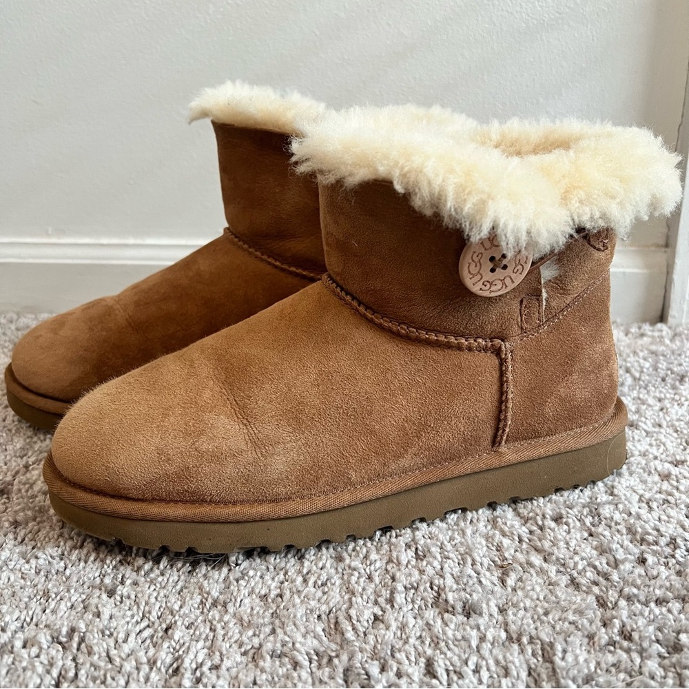 {UGG} mini Bailey button boots - chestnut brown - Picture 2 of 9